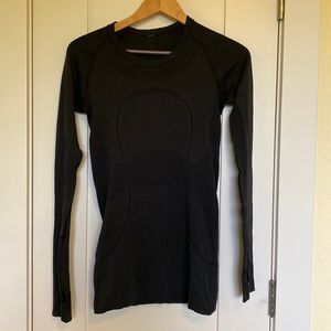 Lululemon Swiftly long-sleeved shirt